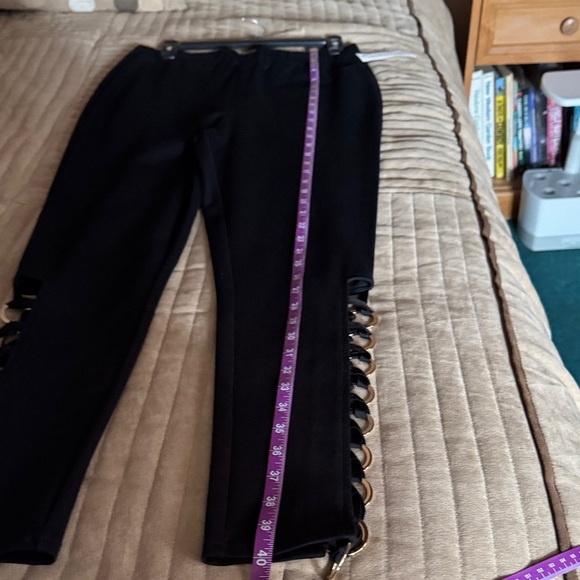 VENUS Pants - Venus Black Lace-Up Leggings with Gold Ring Detail – Size Large (NWT)